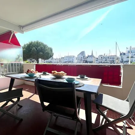 Appartement Vue Port De Plaisance : Le Voilier