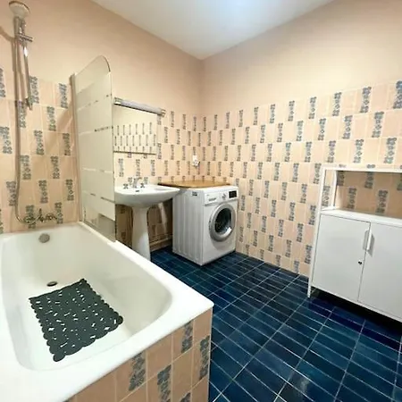 Vue Port De Plaisance : Le Voilier Lägenhet